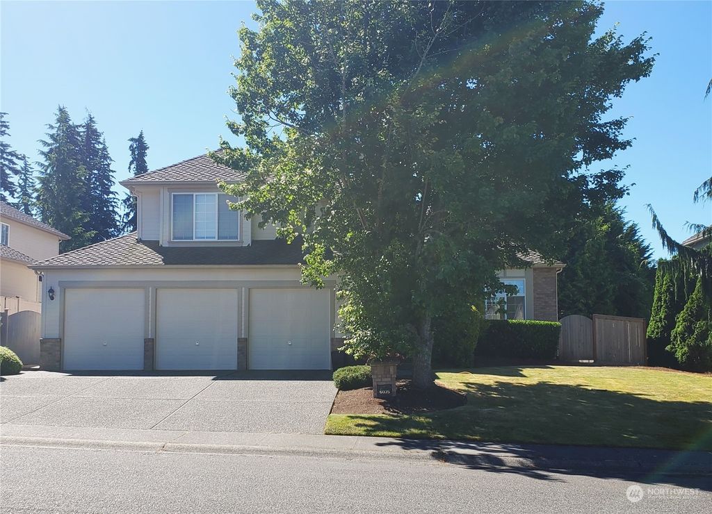 Photo of 6035 Clubhouse Lane, Mukilteo, WA 98275 (MLS # 2299191)