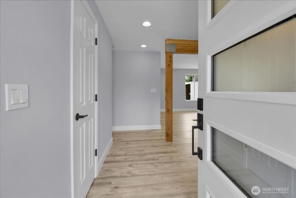 Photo of 15628 2nd Place W, Lynnwood, WA 98087 (MLS # 2403792)