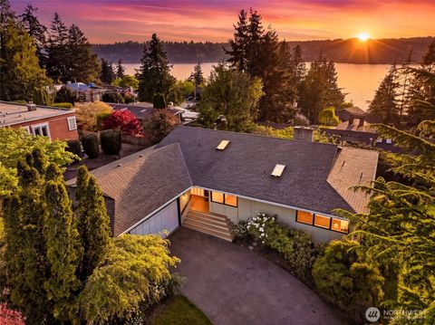 Photo of 15419 62nd Avenue NE, Kenmore, WA 98028 (MLS # 2513445)