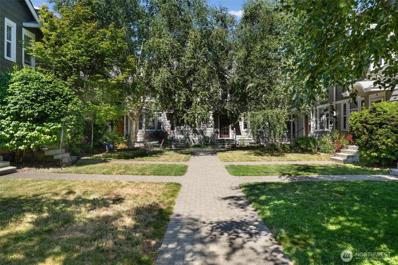 1617 Division Ave 6