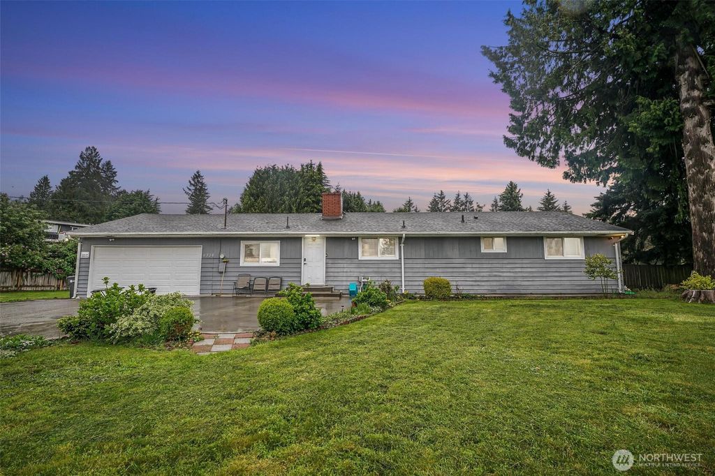 Photo of 4736 164th St, Tukwila, WA 98188 (MLS # 2511372)