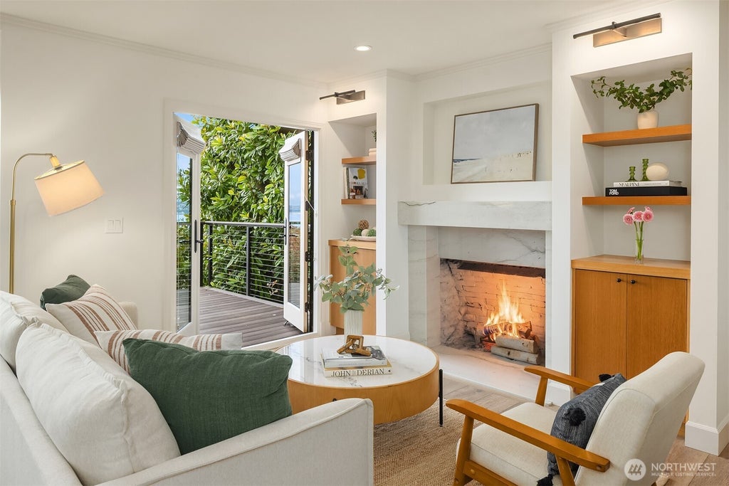 Photo of 23 Prospect Street, Seattle, WA 98109 (MLS # 2579111)