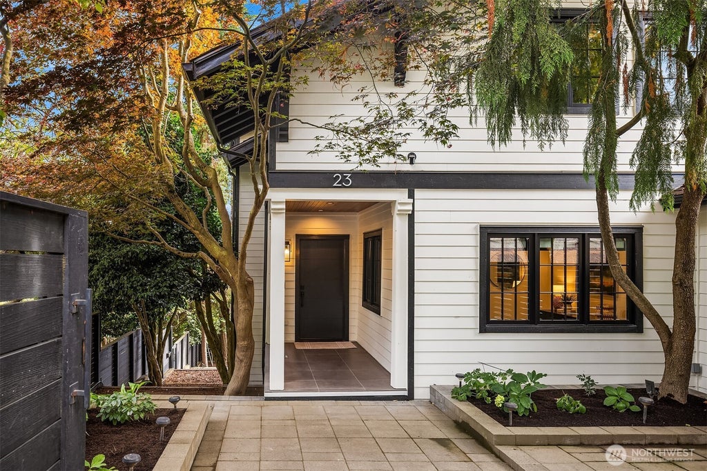 Photo of 23 Prospect Street, Seattle, WA 98109 (MLS # 2579111)