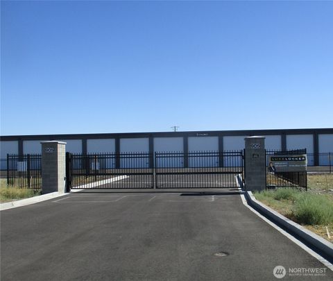 903 W Curie Street A30 Richland WA 99354