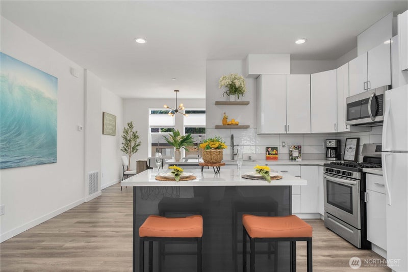 15612 8th Avenue SW 104
