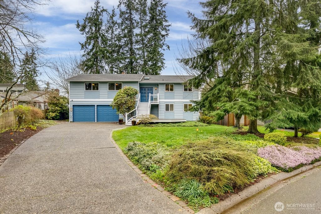 Photo of 8712 53rd Place W, Mukilteo, WA 98275 (MLS # 2487336)