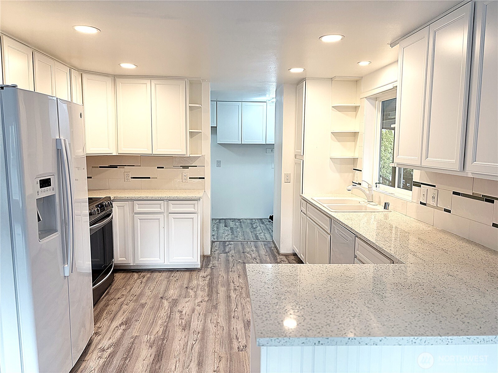 9314 Canyon Road E 85