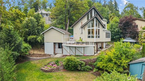 Photo of 8526 E Mercer Way Way, Mercer Island, WA 98040 (MLS # 2377732)