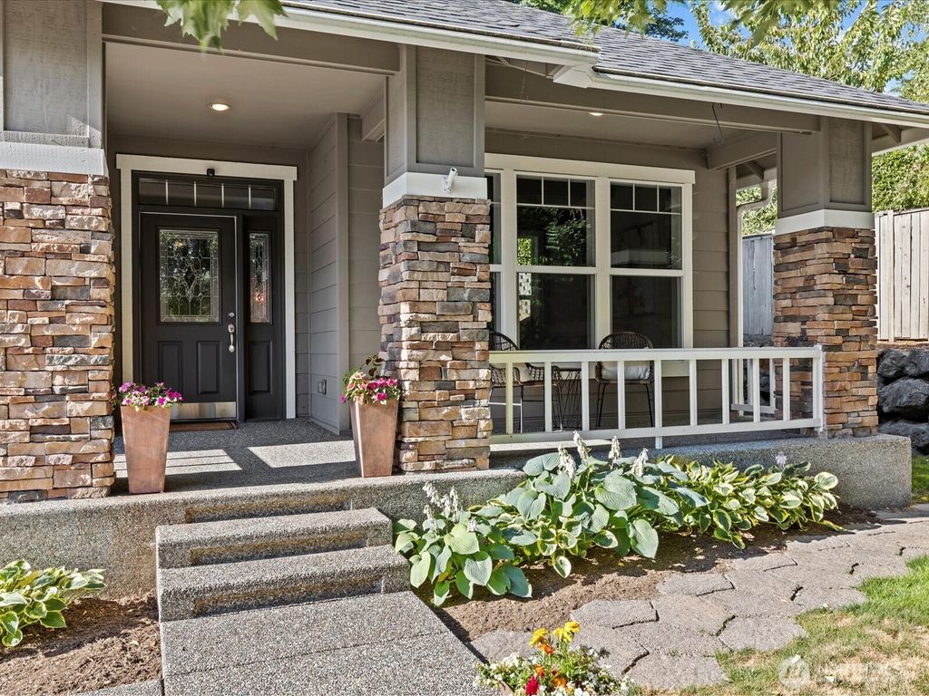 Photo of 15330 78th Avenue SE, Snohomish, WA 98296 (MLS # 2390809)