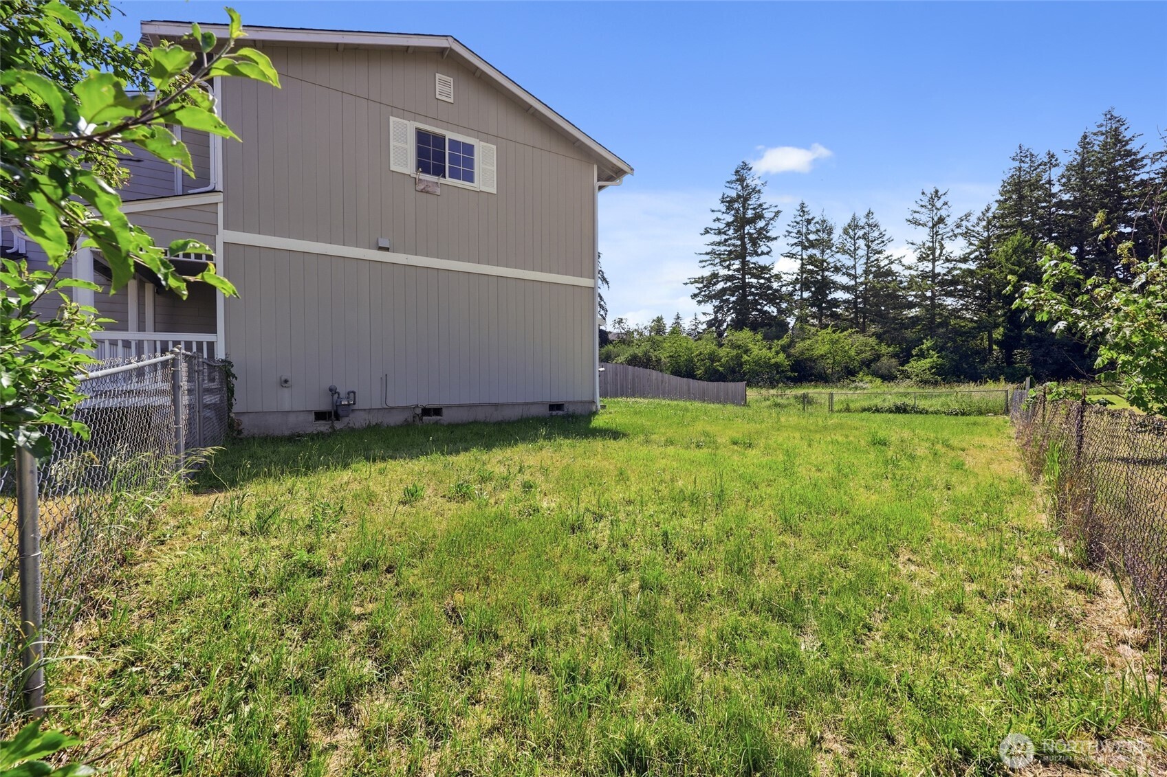 735 Crystal Springs Road NW