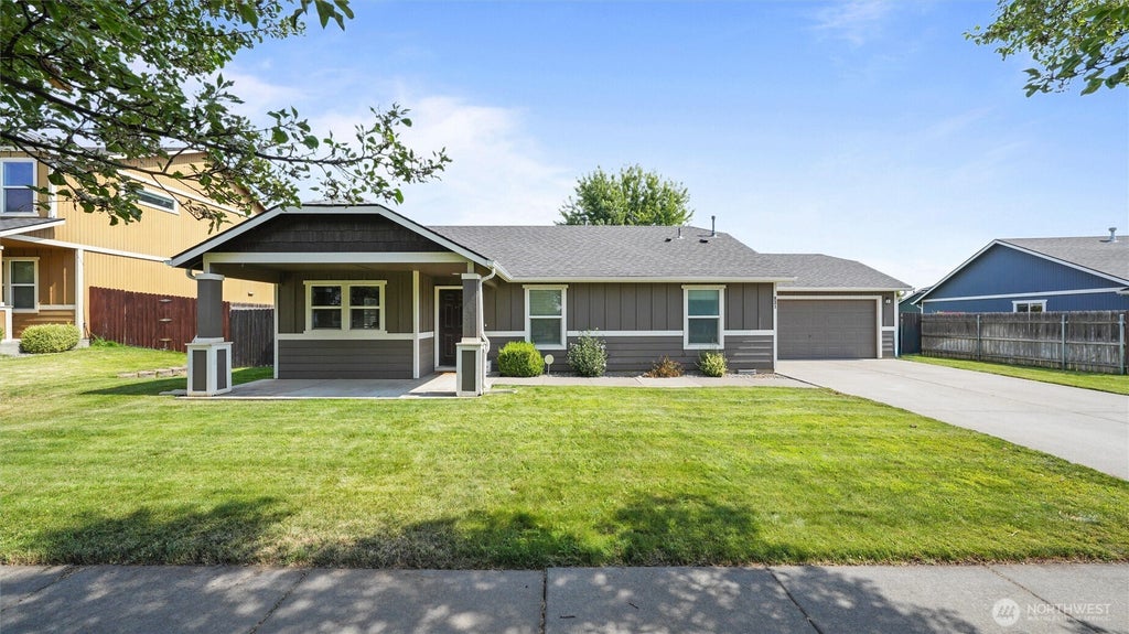 Photo of 931 Highland Rd. RD, Walla Walla, WA 99362 (MLS # 2575513)