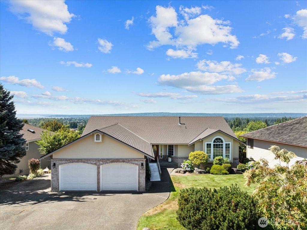 Photo of 7432 76th Drive NE, Marysville, WA 98270 (MLS # 2415632)