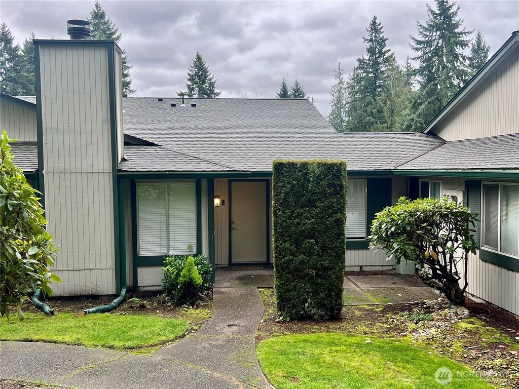 Photo of 526 S 323rd Place Pl #11F, Federal Way, WA 98003 (MLS # 2460281)