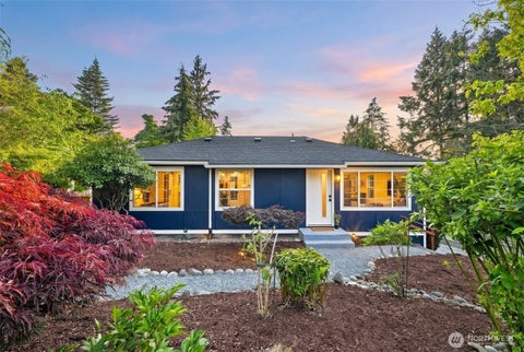 Photo of 17211 3rd Avenue NE, Shoreline, WA 98155 (MLS # 2542389)
