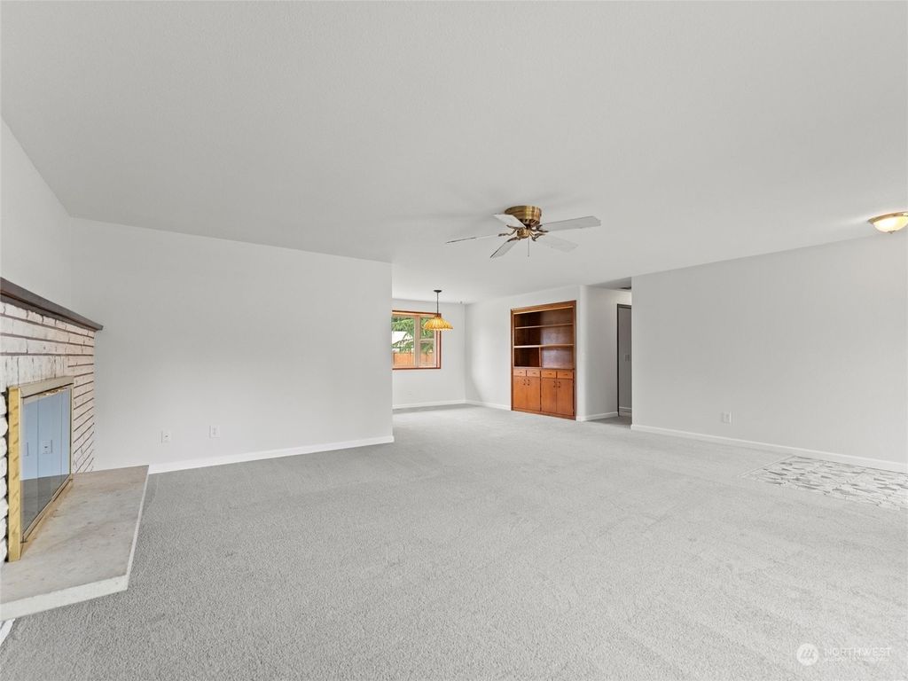 Photo of 5009 132nd Place NE, Marysville, WA 98271 (MLS # 2274861)