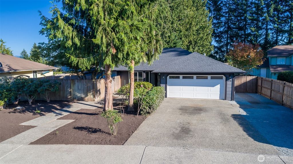 Photo of 11716 28th Street NE, Lake Stevens, WA 98258 (MLS # 2424571)