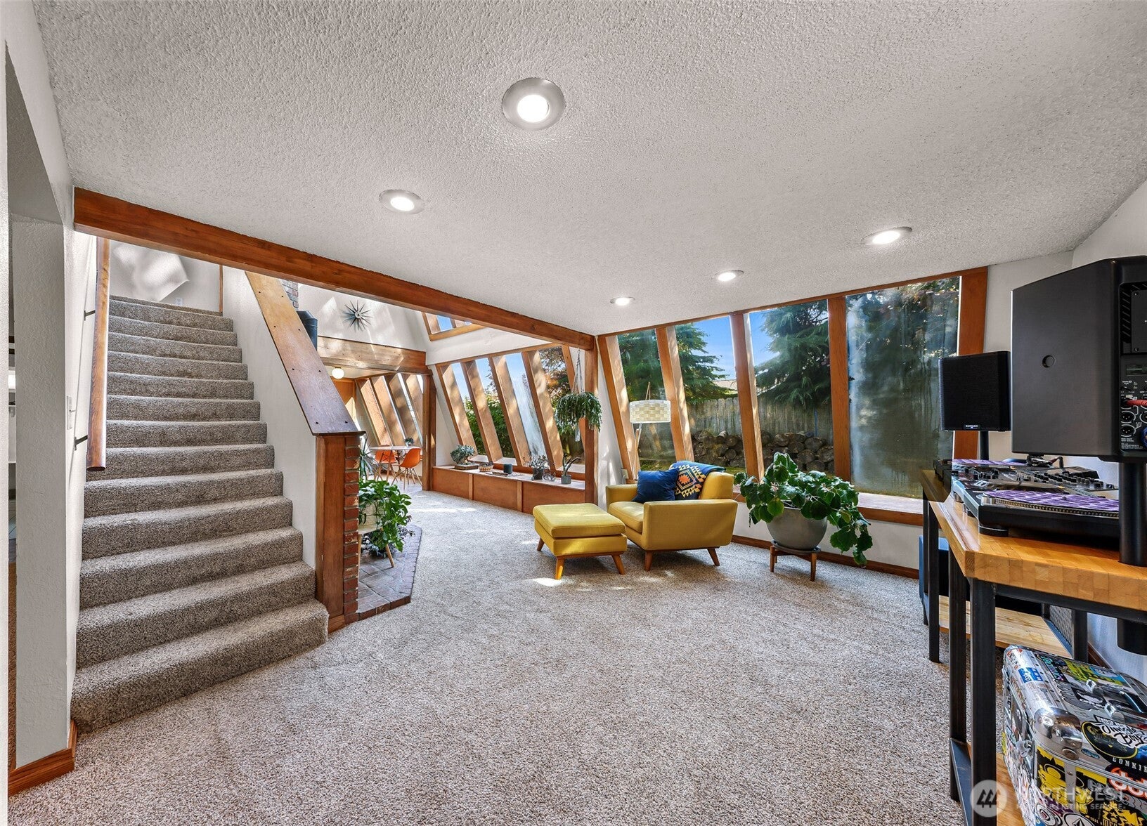 6143 Church Road