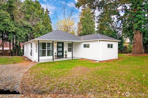 Photo of 3600 NE 53rd Street, Vancouver, WA 98661 (MLS # 2456345)