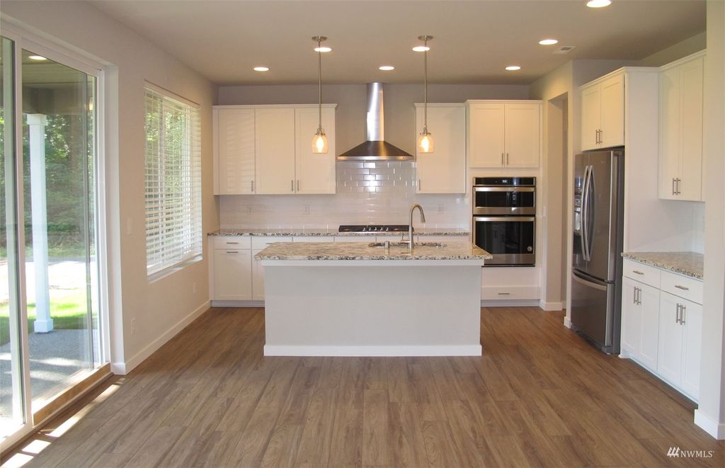 Photo of 3824 NE 27th Place, Renton, WA 98059 (MLS # 1992149)