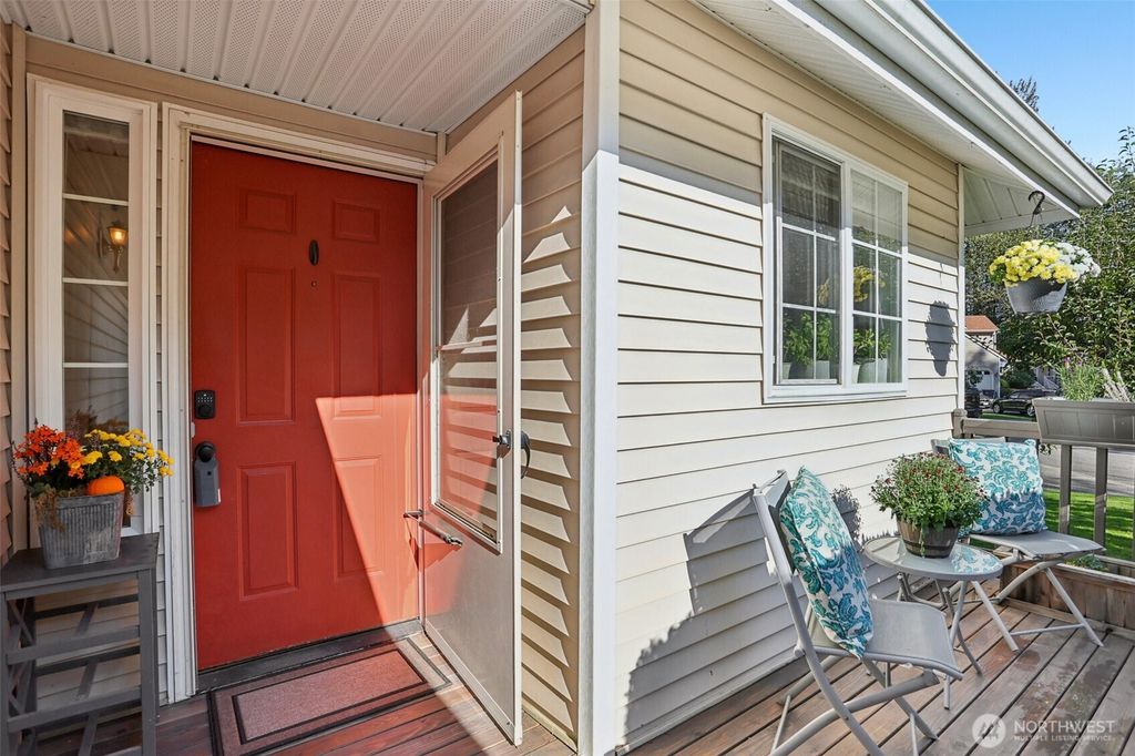 Photo of 38704 SE Beta Street #6, Snoqualmie, WA 98065 (MLS # 2444351)
