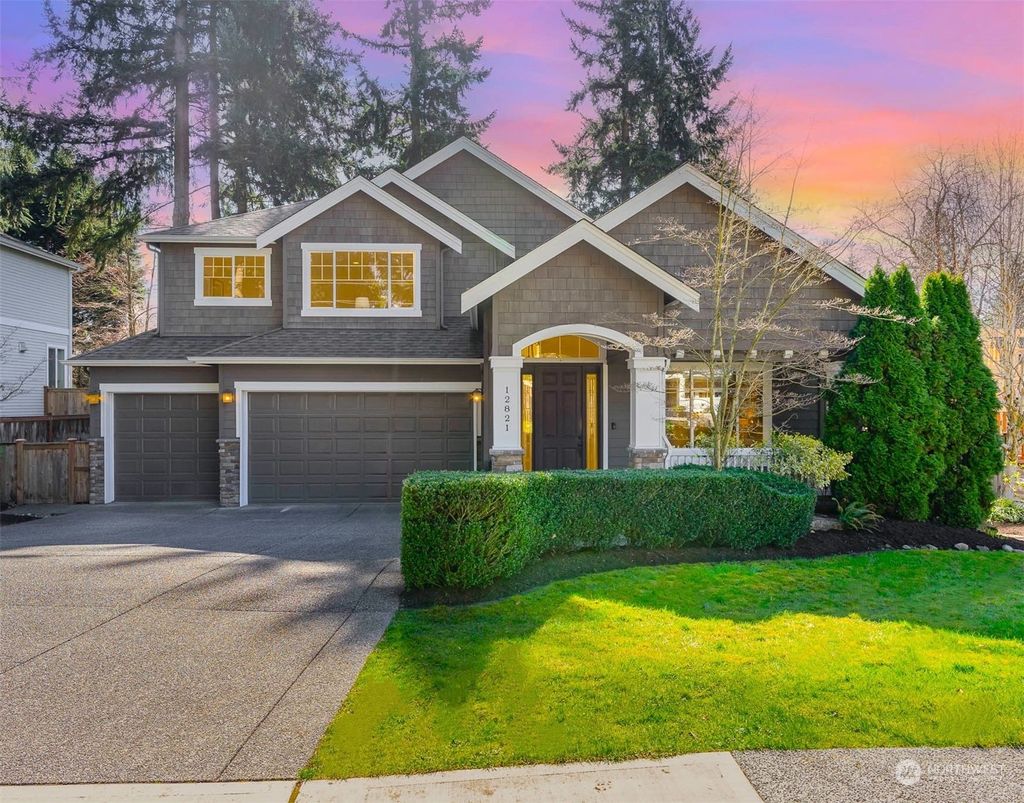 Photo of 12821 NE 104th Street, Kirkland, WA 98033 (MLS # 2212163)