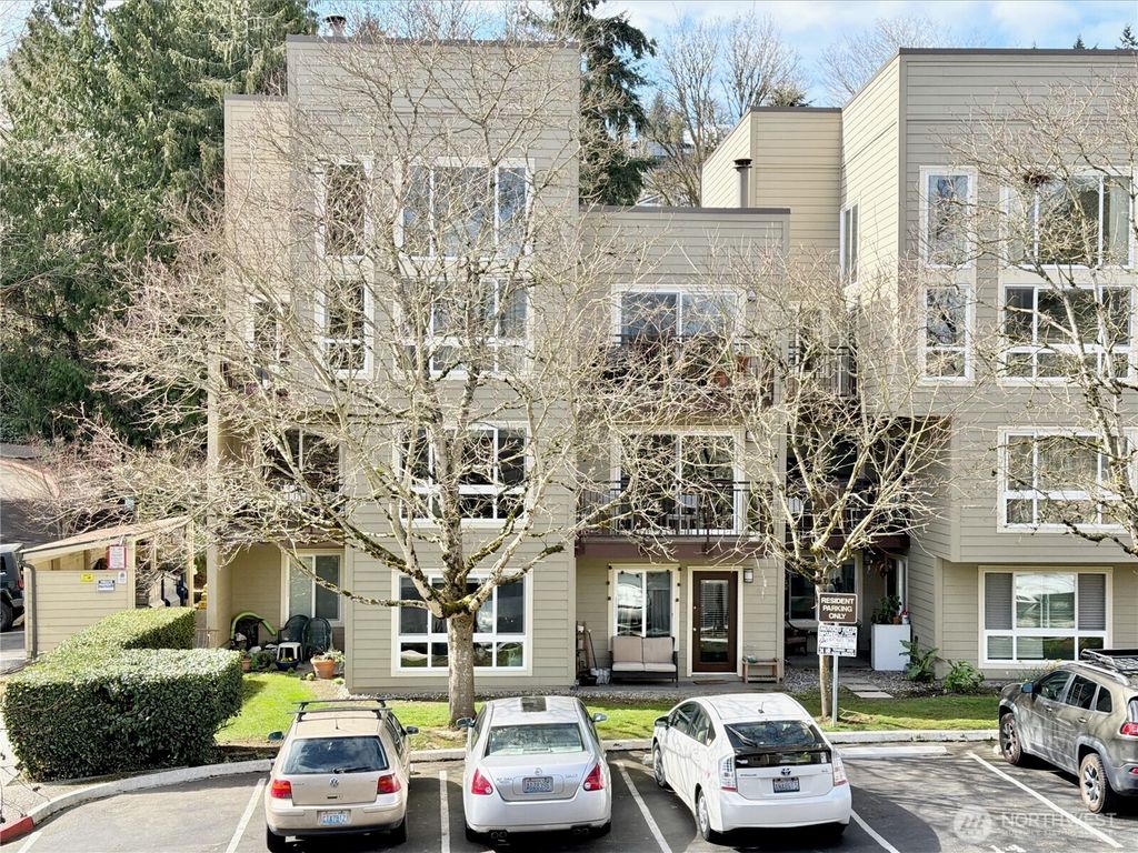 Photo of 5834 NE 75th Street #B202, Seattle, WA 98115 (MLS # 2426375)