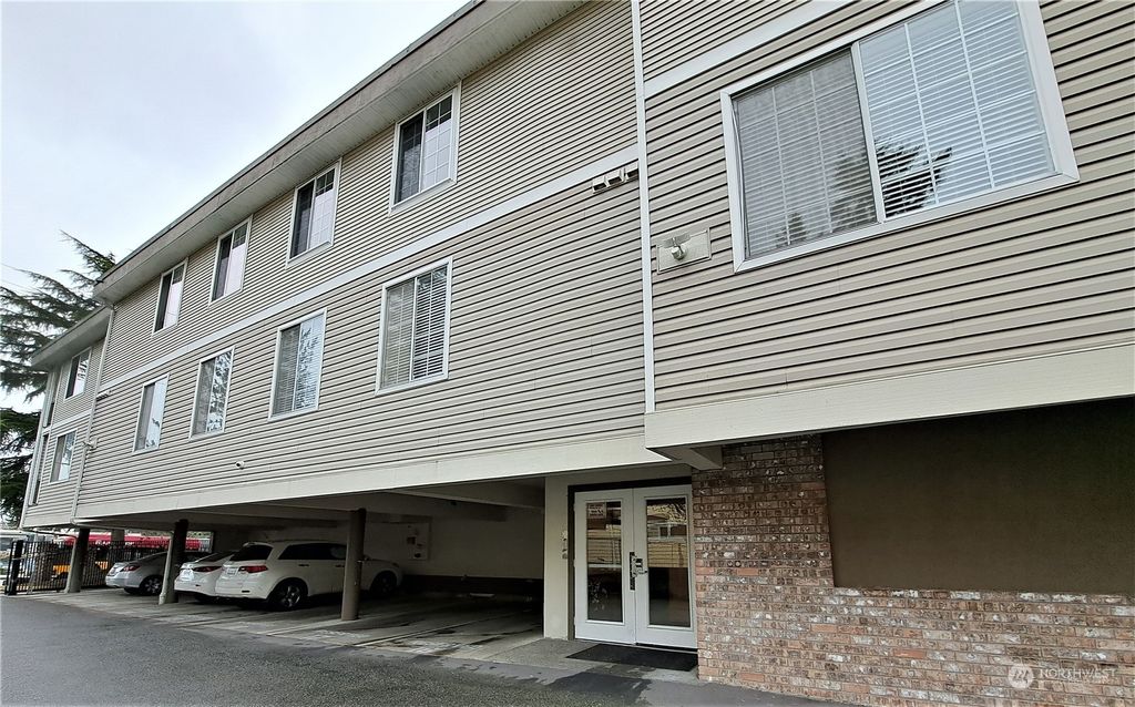 Photo of 1475 N 200th Street #304, Shoreline, WA 98133 (MLS # 2036711)