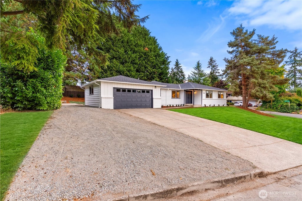 Photo of 31446 28th Place SW, Federal Way, WA 98023 (MLS # 2575466)