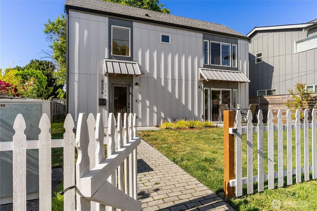 Photo of 4506 S Kenyon St, Seattle, WA 98118 (MLS # 2532096)