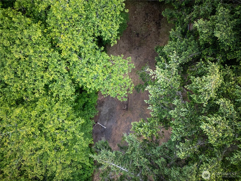 21 N Lakeside Drive N