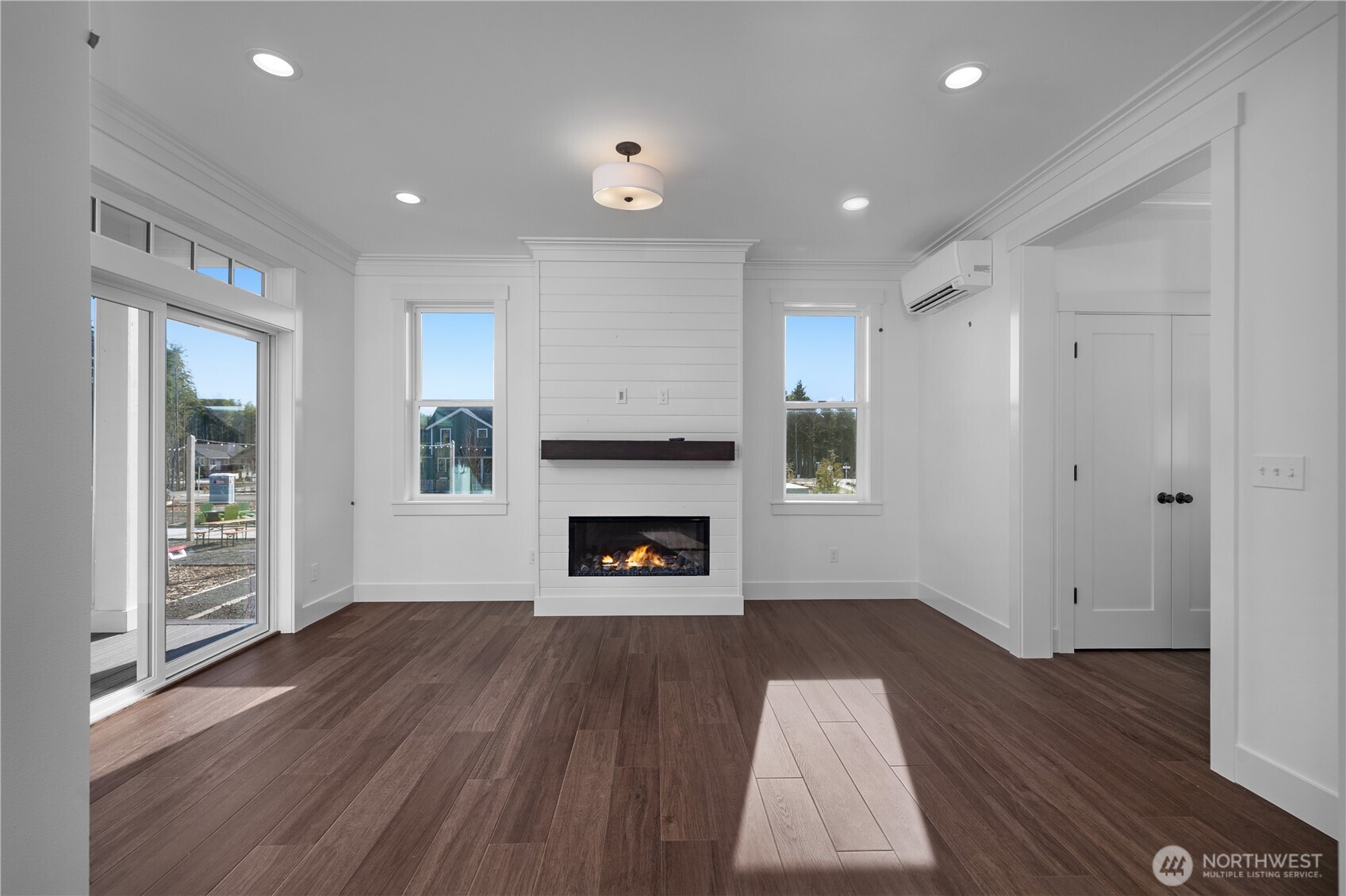 4 Springboard Street