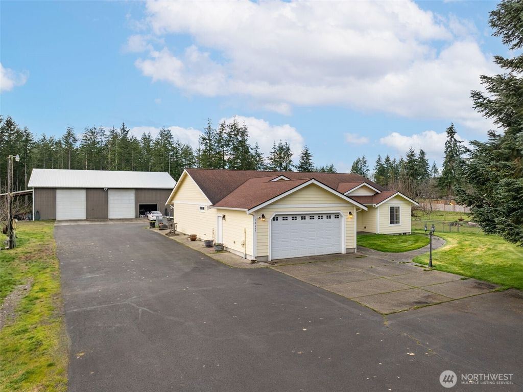 Photo of 18647 Joselyn Street SW, Rochester, WA 98579 (MLS # 2476663)