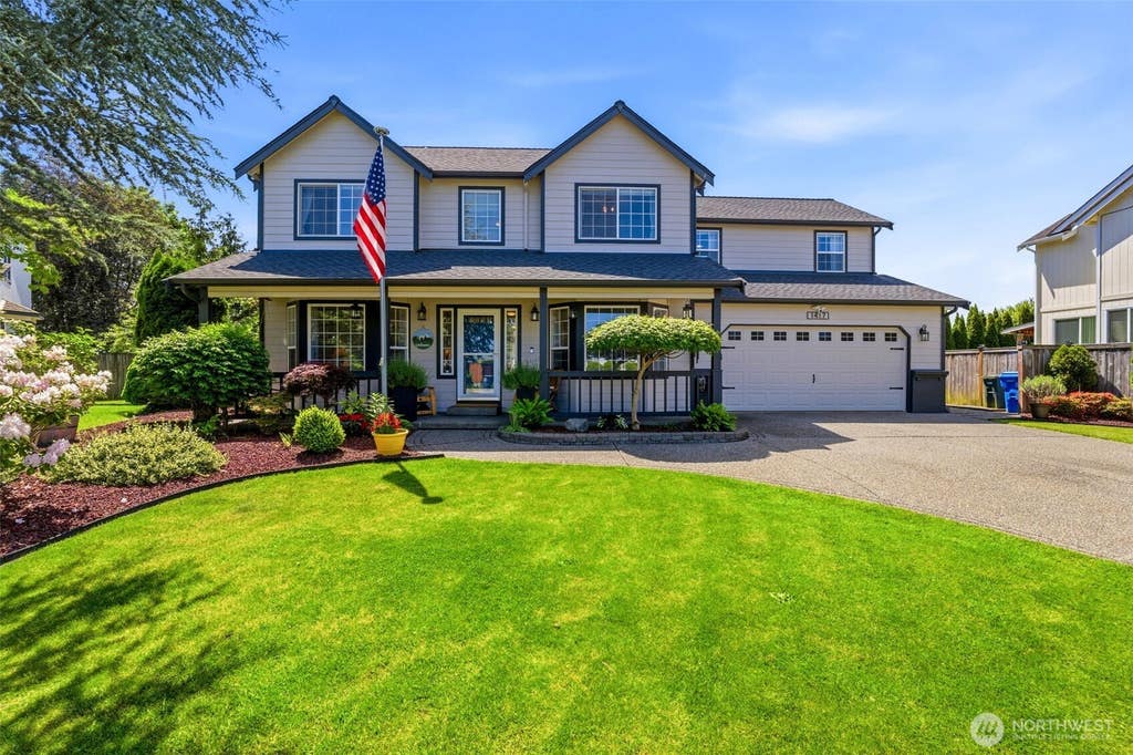Photo of 1417 Hamilton Place, Buckley, WA 98321 (MLS # 2533482)