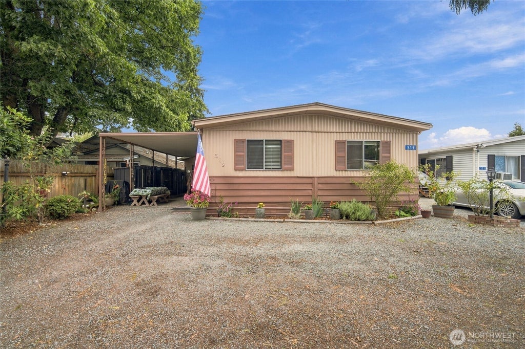 Photo of 319 Laird Place, Burlington, WA 98233 (MLS # 2586670)