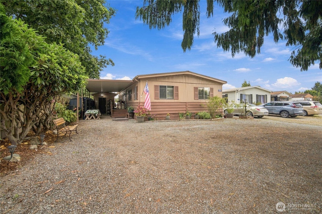 Photo of 319 Laird Place, Burlington, WA 98233 (MLS # 2586670)