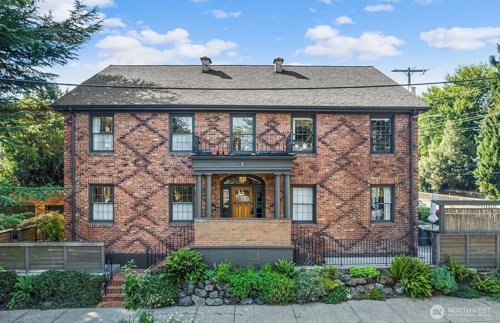 Photo of 4915 Linden Avenue N, Seattle, WA 98103 (MLS # 2434182)