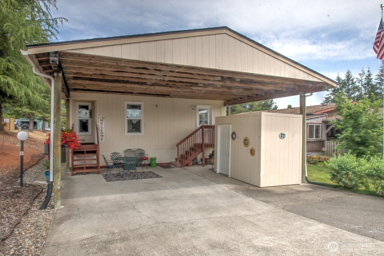 1205 Marion Street 22