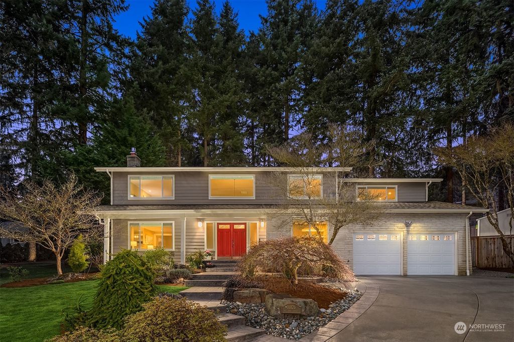Photo of 16826 NE 91st Street, Redmond, WA 98052 (MLS # 2049202)