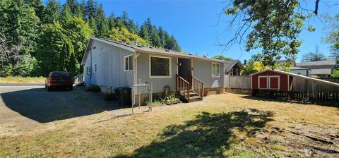 Photo of 1409 W Railroad Avenue #B, Shelton, WA 98584 (MLS # 2453195)
