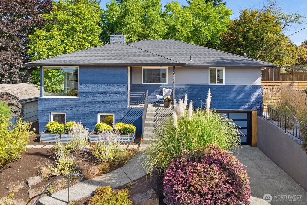 Photo of 4110 SW Rose Street, Seattle, WA 98136 (MLS # 2421142)