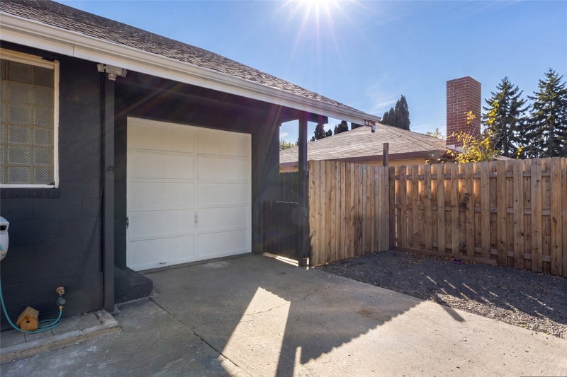 1218 SW D Street