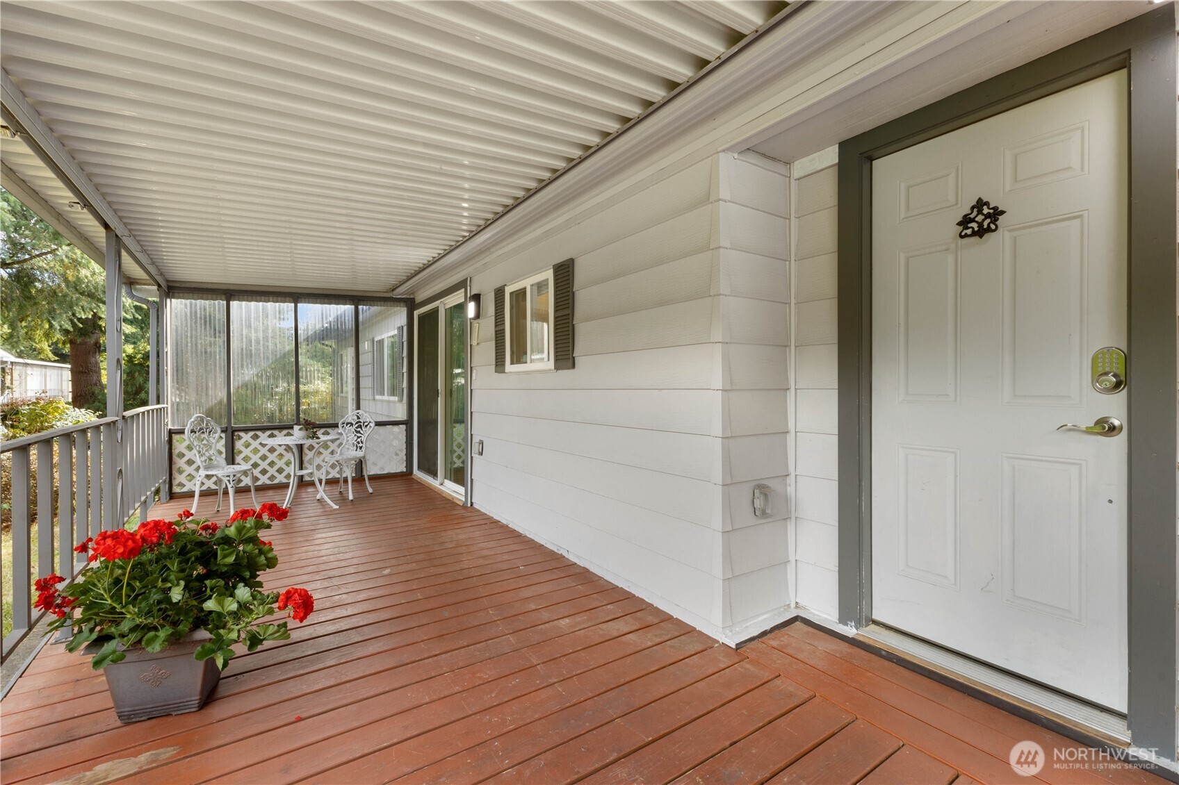 12504 123rd St E 54