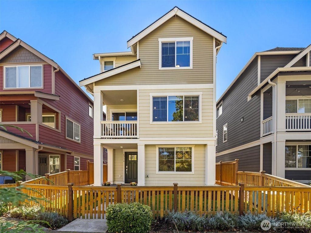 Photo of 6716 34th Avenue SW, Seattle, WA 98126 (MLS # 2589740)
