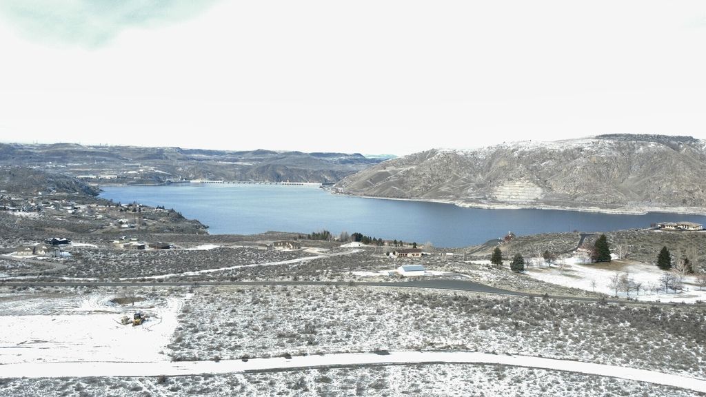 Photo of 1451 Outer Range Drive E, Grand Coulee, WA 99133 (MLS # 2483178)