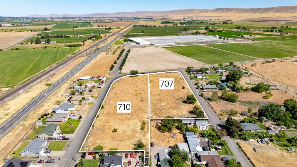 Photo of 710 South Street, Mabton, WA 98935 (MLS # 2599470)