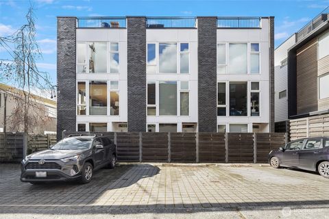 Photo of 1114 16th Avenue #A, Seattle, WA 98122 (MLS # 2481967)