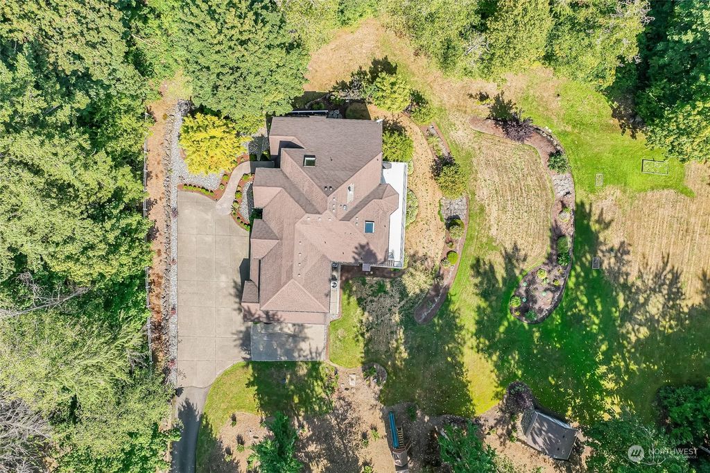 Photo of 17910 SE 224th Street, Kent, WA 98042 (MLS # 2157105)