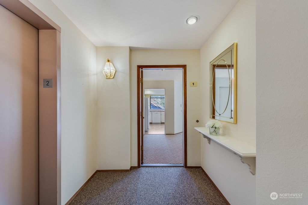 Photo of 910 S 248th Street #1, Des Moines, WA 98198 (MLS # 2324596)