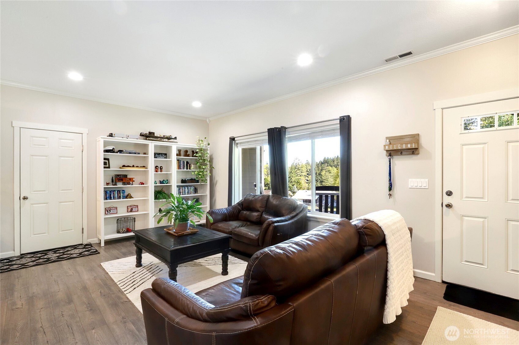 81 E Bay Heights Drive