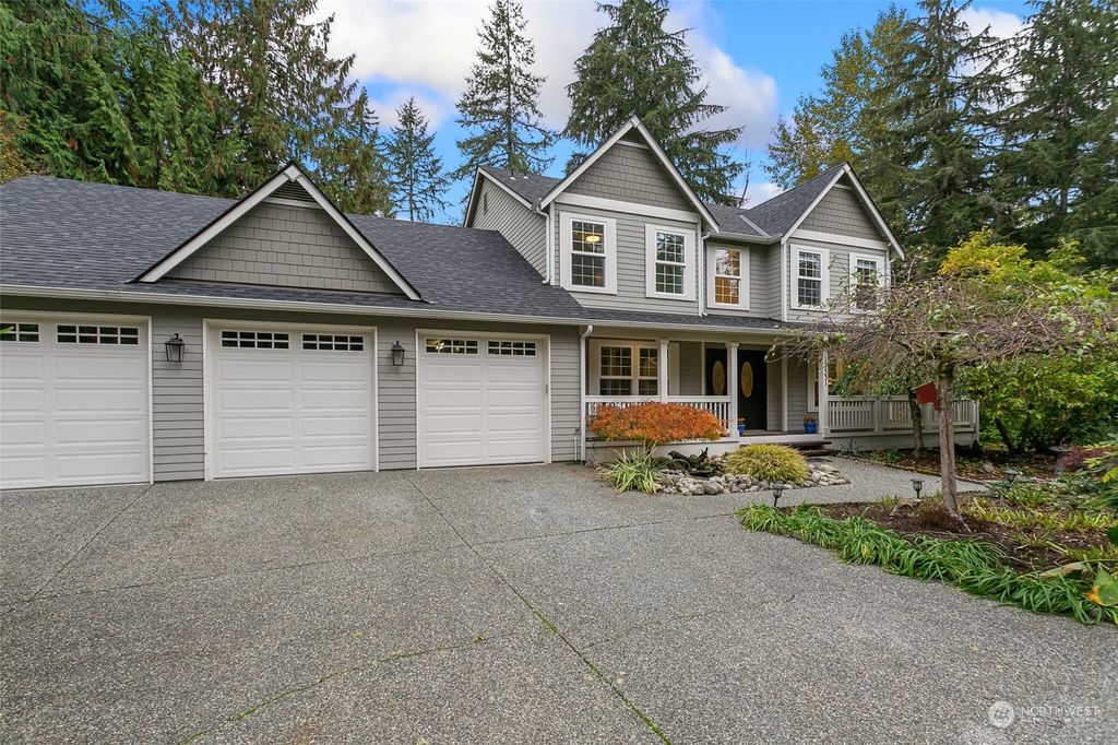 Photo of 17531 237th Place NE, Woodinville, WA 98077 (MLS # 2199283)